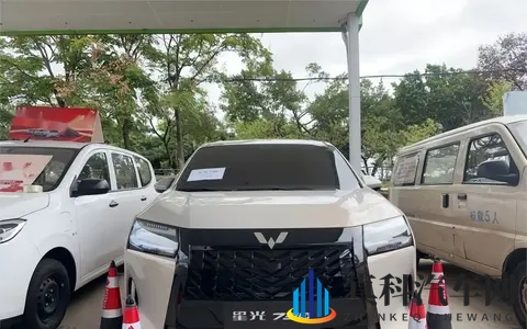 比奥德赛还长！五菱星光730静态体验：15万市场唯一中型MPV-2