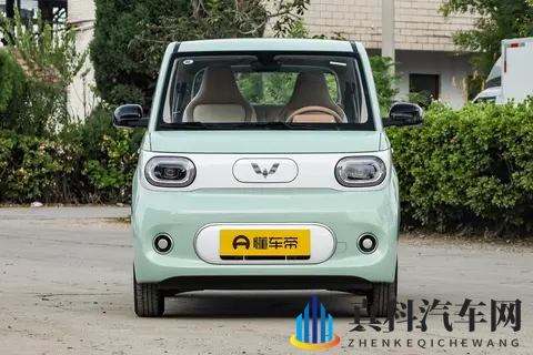 五菱宏光 MINIEV 全系对比：8 款车型怎么选？这两款实用性拉满-1