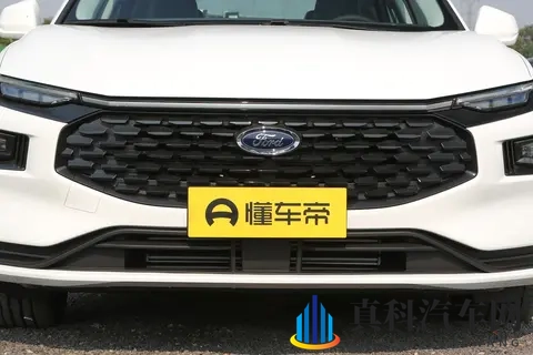 15万买合资B级车？空间大，动力足，关键还省油，蒙迪欧可以看看-2