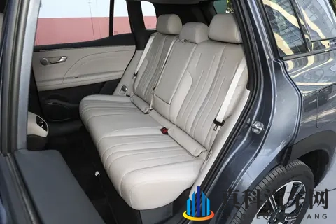 星源增程破痛点 1x 万享 20 万配置 AION i60 增程版预售来袭-3