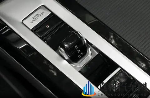 合资大五座SUV直降5万，后排空间比肩商务车，大众揽巡选购指南-2