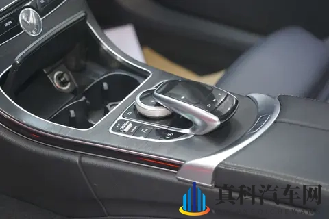 18年奔驰C级，9万公里，11万多体验豪华品牌！-2