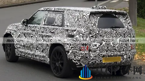 EMA平台打造 路虎“Baby Defender”谍照曝光 有望2027年发布-2