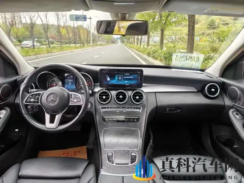 11万多拿下2019款蓝色奔驰C级,圆你奔驰梦!-3