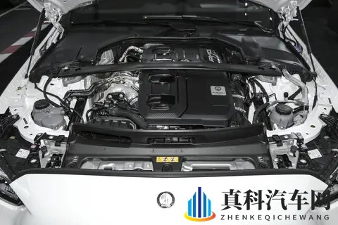 26款奔驰C43 AMG 4MATIC上市，价格下探、配置调整背后的逻辑-1