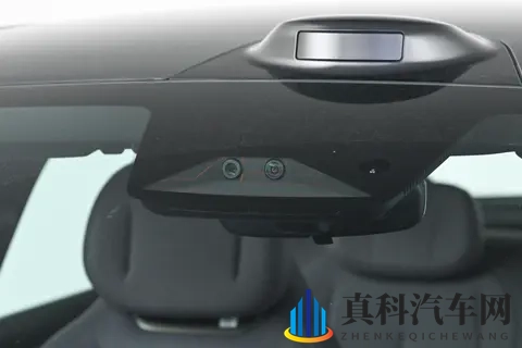 1399 万起，中型纯电轿车，全系标配激光雷达，试驾深蓝 L06-3