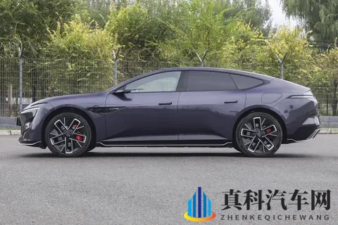 豪华车用户的真实体验：为什么说阿维塔12四激光版换对了？-2