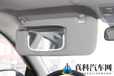 26款起亚奕跑上市：14L+CVT驾驶平顺，补贴后608万元起售-1