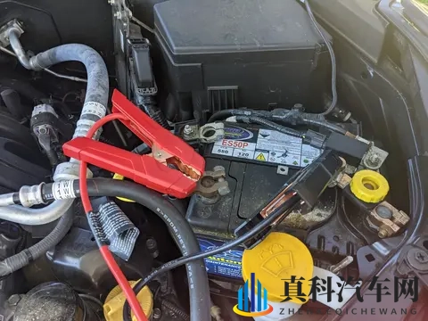 车子长时间不开如何避免电瓶亏电？记住这2个方法，电瓶多用几年-3