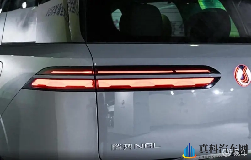标配易三方、云辇-A,腾势N8L上市,售29.98万起-1