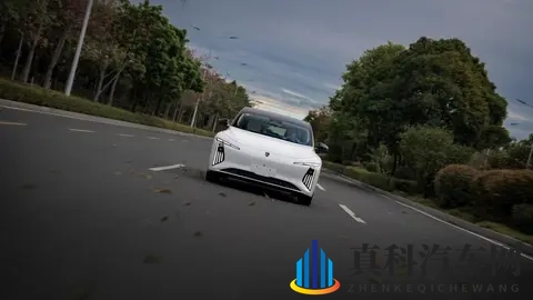 59秒破百!2026款星海S7电驱+弹射起步,230kW功率迸发快意-2