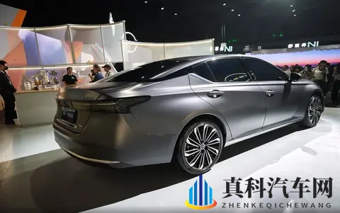 “沙发厂”和鸿蒙合作,是一加一大于二的效果?解读全新天籁-2