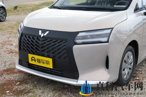 五菱星光730：全家出行好帮手，真7座+三动力+电动滑门-1