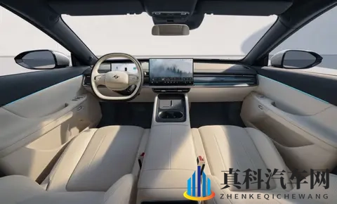 试驾东风奕派eπ007+ ，颜值实用两不误，家用代步不用再纠结-3