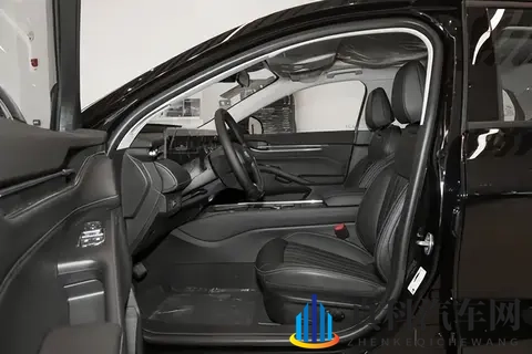 15万落地合资中型车，油耗、空间、动力都给足了惊喜-2