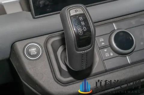 家庭豪华大六座SUV！风云T11对比银河M9，谁更胜一筹-1