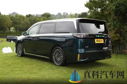 一对三胎家庭的真实选择:26款岚图梦想家PHEV-1