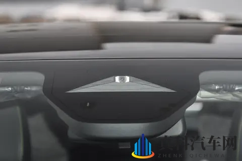 15万左右入手的蒙迪欧,动力强劲油耗低,家用舒适又省心-2