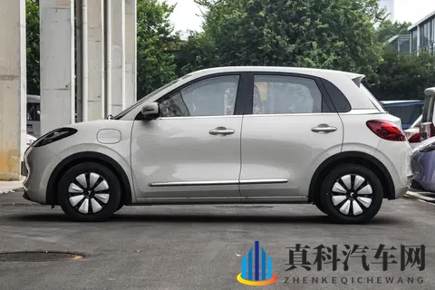 758 万五菱缤果灵犀款：智驾 + 快充，代步首选？-1