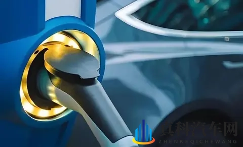 电车鄙视链真相：30万年薪的人买油车，300万年薪的人开电车-2