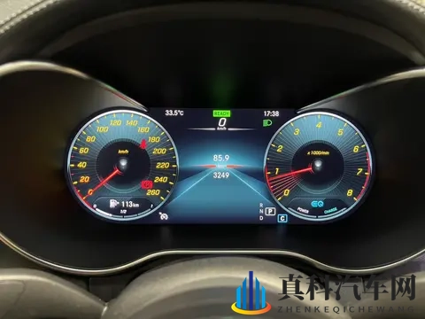 开了不到一年就换？准新一手奔驰C级，这价格真香！-3