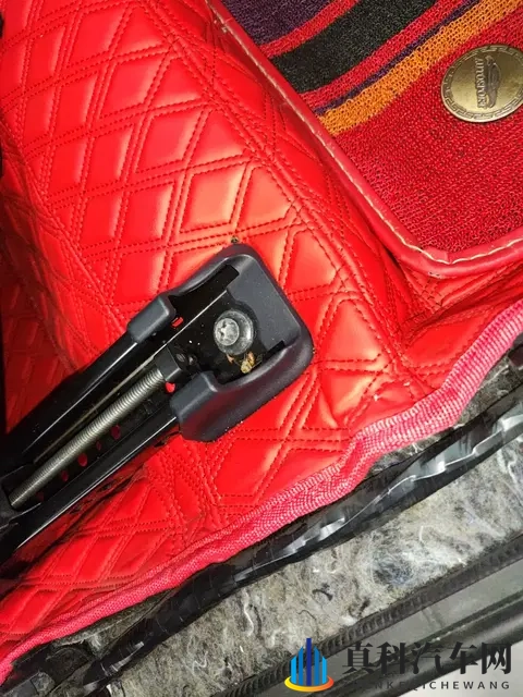 12万多拿下准新丰田凯美瑞，家用代步好选择！-3