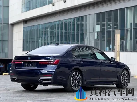 蓝色宝马740Li：2年车龄，6万公里，行政座驾569万-2