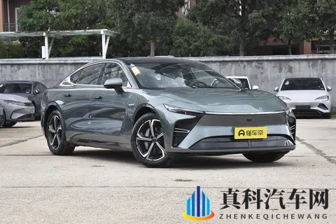 2025款星纪元ES纯电:续航700km,800V补能,真香-3