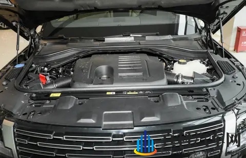 经典永不过时？揽胜外观设计相对“保守”，动力稳重而强劲-2