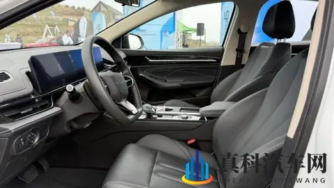 约13万起价,奇瑞艾瑞泽6哈萨克斯坦上市,15T+DCT,本地化适配-2