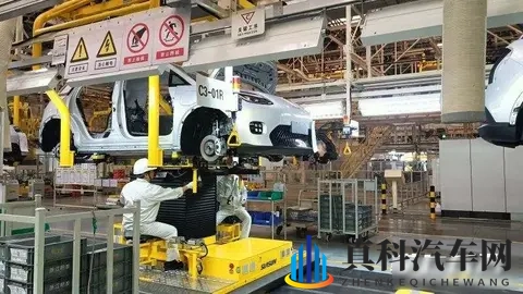 京东第一台国民级车下线,期待老百姓都买得起的价格!-2