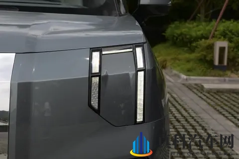 双十一豪礼就它了!极氪009:给家人移动的安全堡垒与豪华会客厅-1