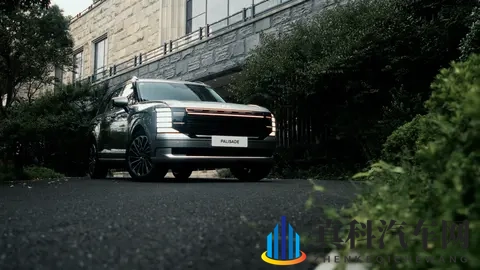 被称 “韩国大揽胜”！帕里斯帝实测：过坎不颠，第三排不挤人-2