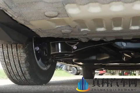 大空间+低油耗,半年卖出34,380辆,丰田格瑞维亚怎么选?-2