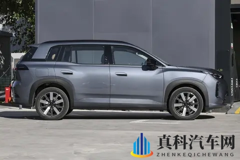 增程车痛点终结者！埃安 i60 预售 1X 万，动力油耗静音全拿捏-3