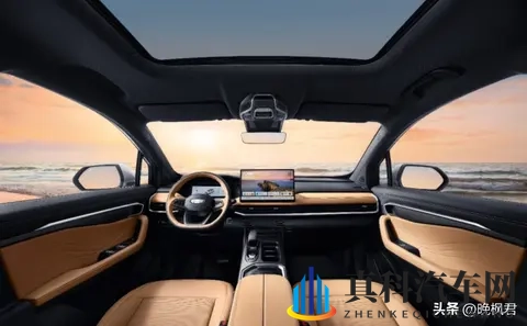 吉利新SUV冲销量，现款遇冷改配方，家庭刚需能救市？-2