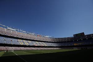 阿斯：巴萨对阵阿拉维斯比赛，欧足联会派检查员检查诺坎普设施