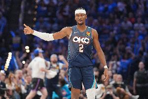 雷霆15胜1负&场均净胜15.4分 均为73胜勇士后的NBA最佳开季表现